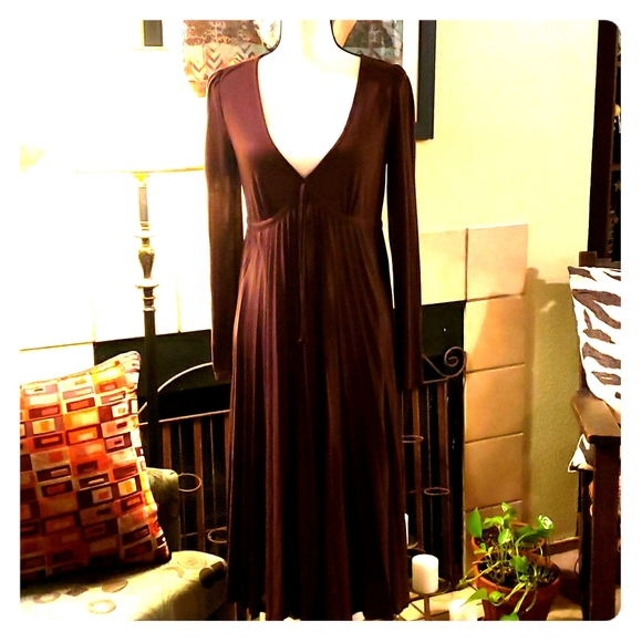 Dress - Picture 6 of 8